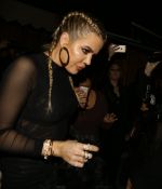 Access_Kardashian_06.jpeg