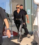 Access_Kardashian_01.jpg