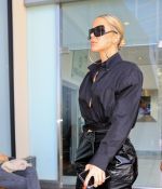 Access_Kardashian_06.jpg