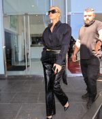 Access_Kardashian_07.jpg