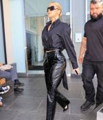 Access_Kardashian_09.jpg