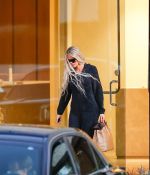 Access_Kardashian_02.jpg