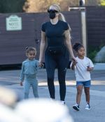 Access_Kardashian_025.jpg