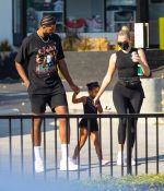 Access_Kardashian_021.jpg
