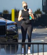 Access_Kardashian_03.jpg