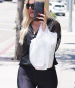 Access_Kardashian_05.jpg