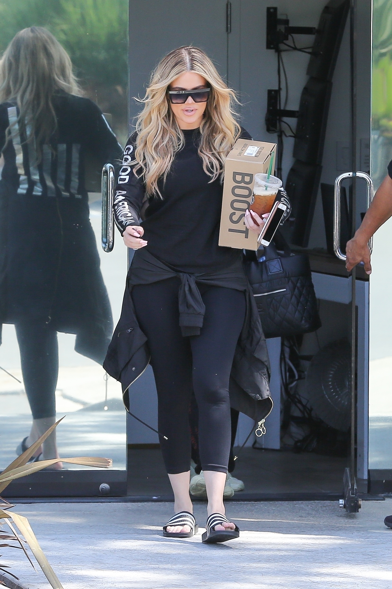 Access_Kardashian_01.jpg