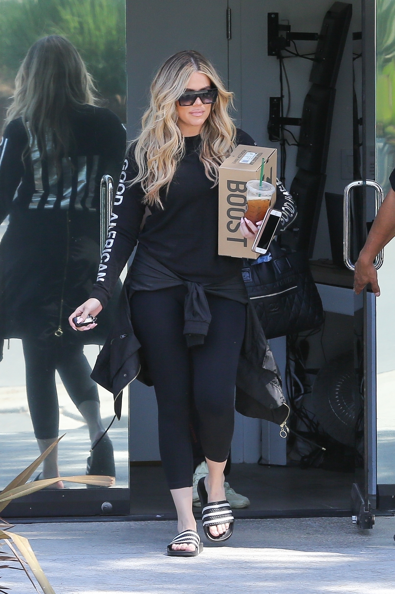 Access_Kardashian_02.jpg