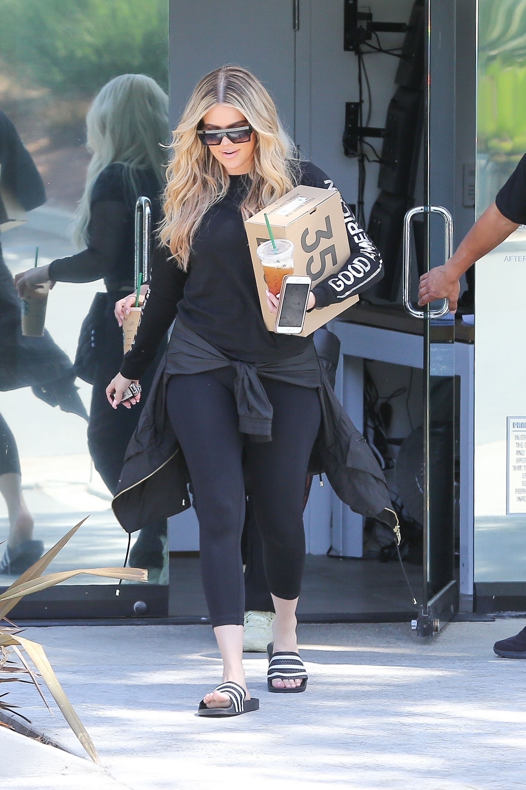 Access_Kardashian_06.jpg