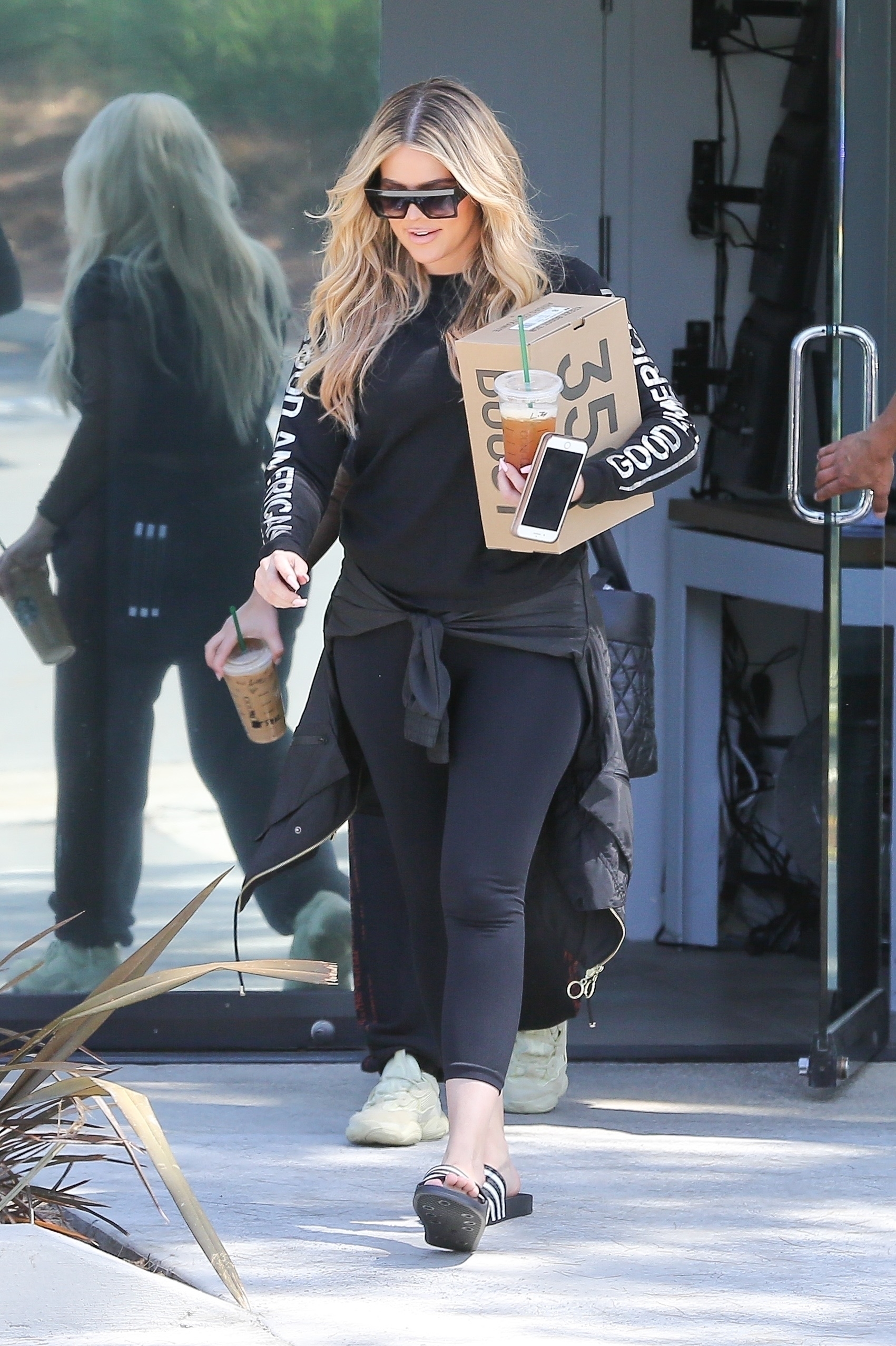 Access_Kardashian_07.jpg