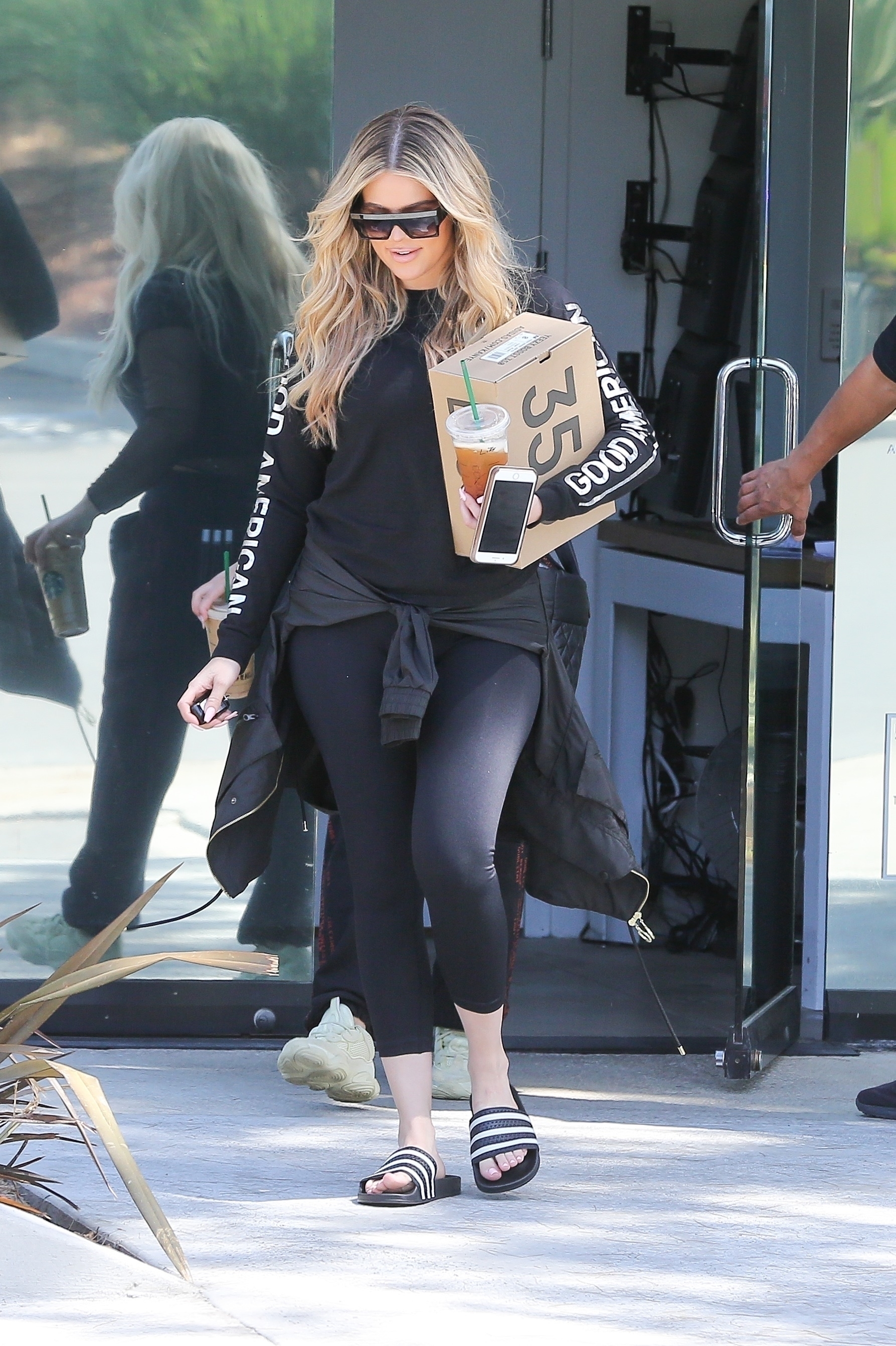 Access_Kardashian_08.jpg