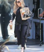 Access_Kardashian_011.jpg