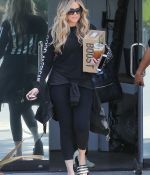 Access_Kardashian_02.jpg