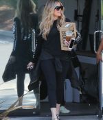 Access_Kardashian_03.jpg