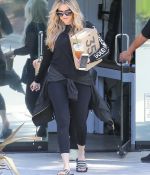 Access_Kardashian_06.jpg