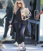Access_Kardashian_08.jpg