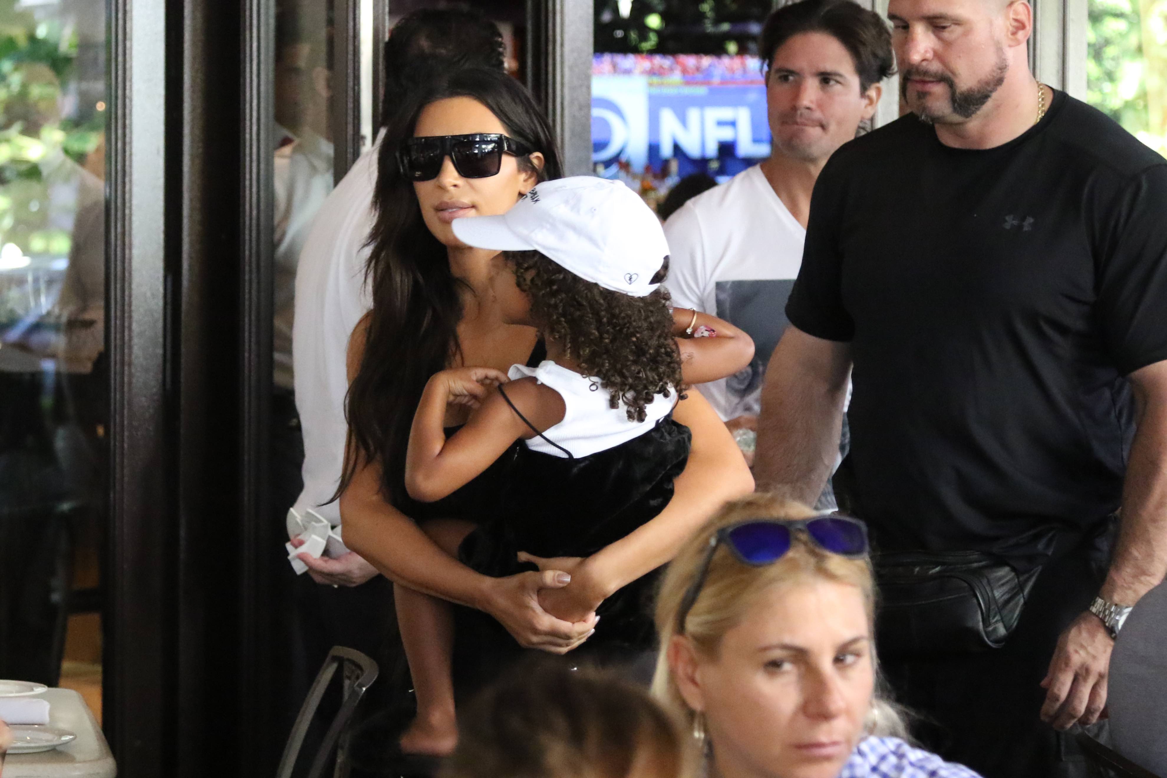 Access_Kardashian_020.jpg