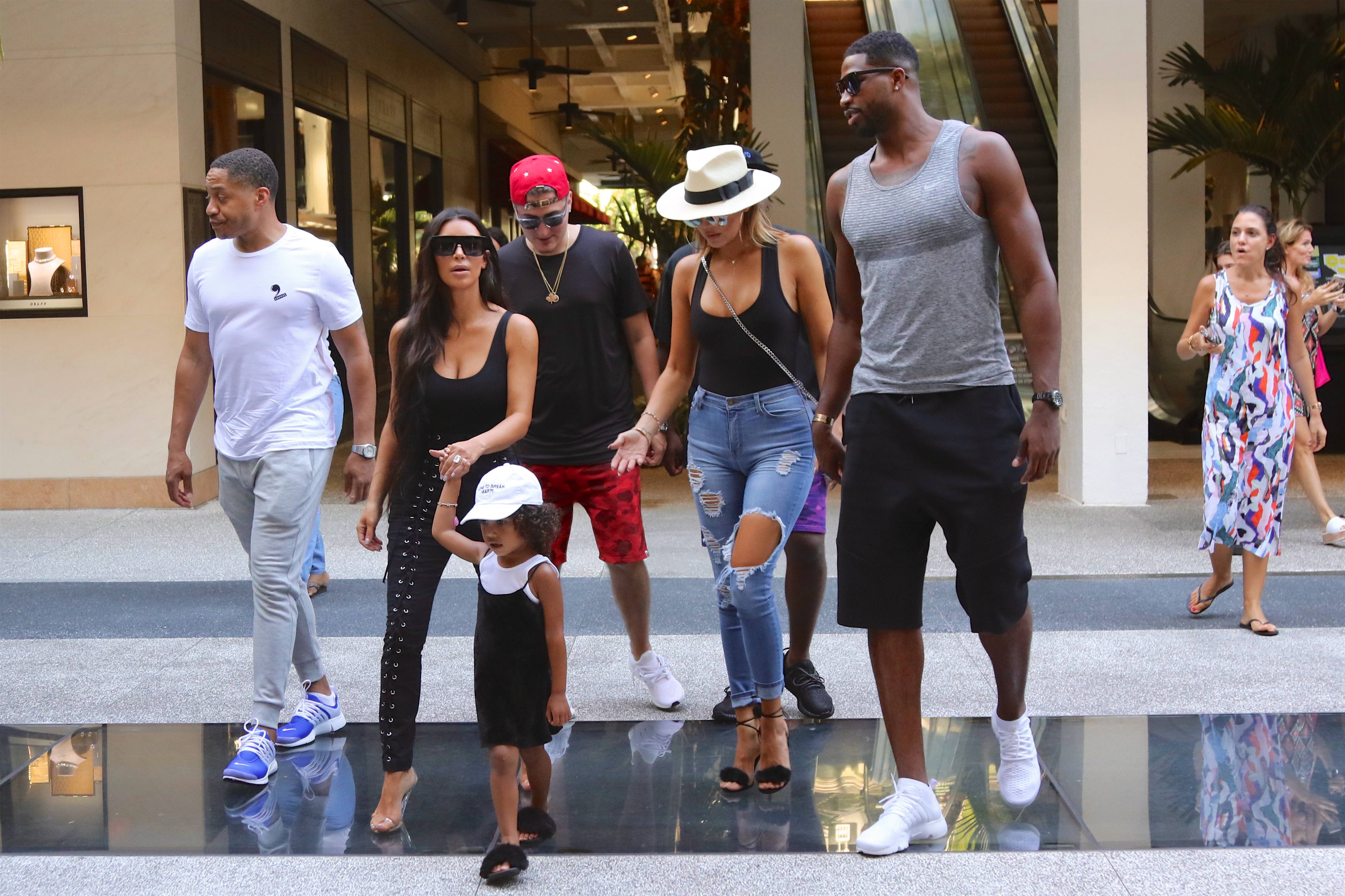 Access_Kardashian_022.jpg