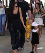 Access_Kardashian_015.jpg