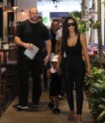 Access_Kardashian_06.jpg