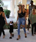 Access_Kardashian_08.jpg