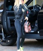 Access_Kardashian_02.jpg