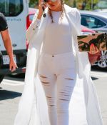 Access_Kardashian_014.jpg