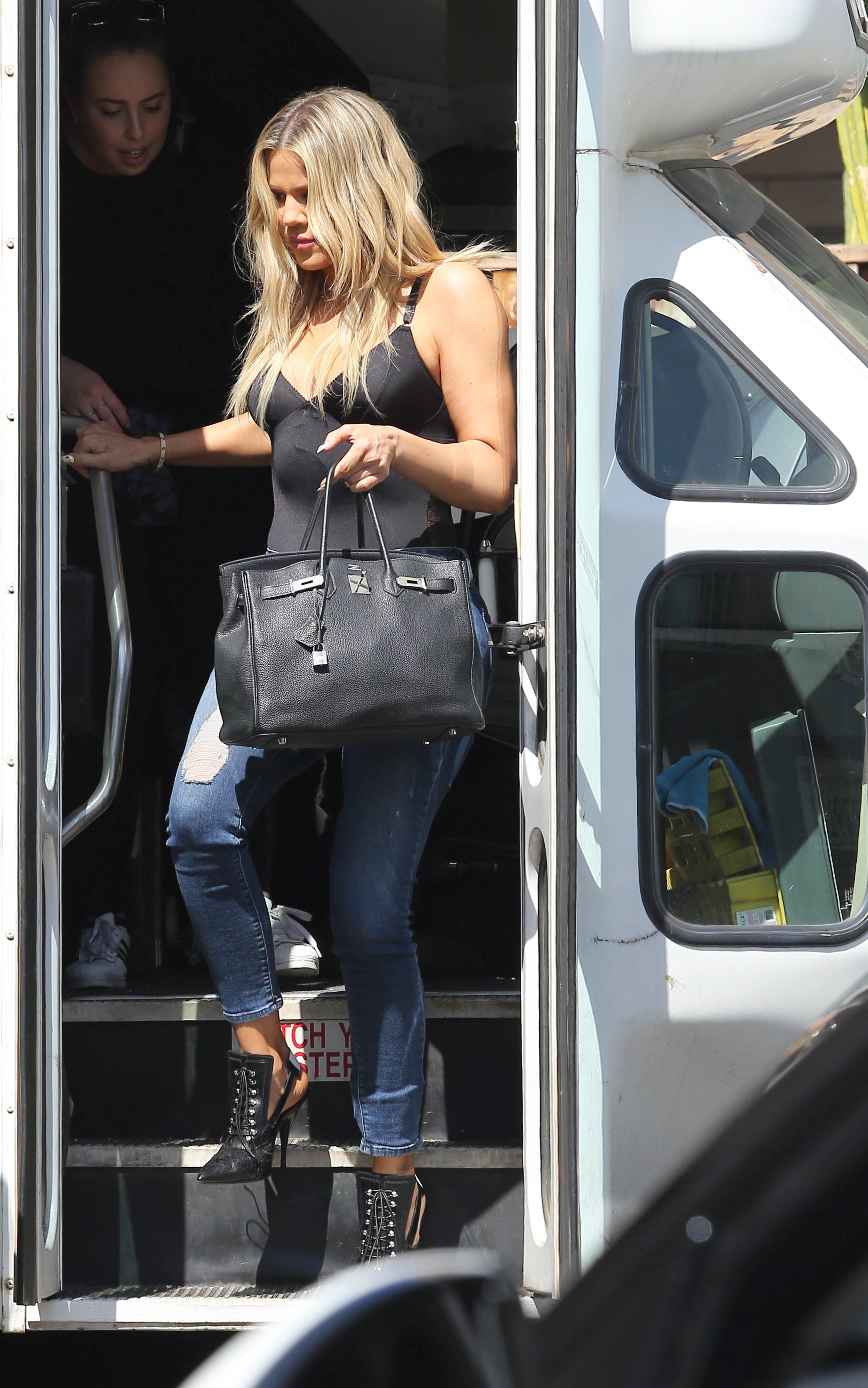 Access_Kardashian_02.jpg