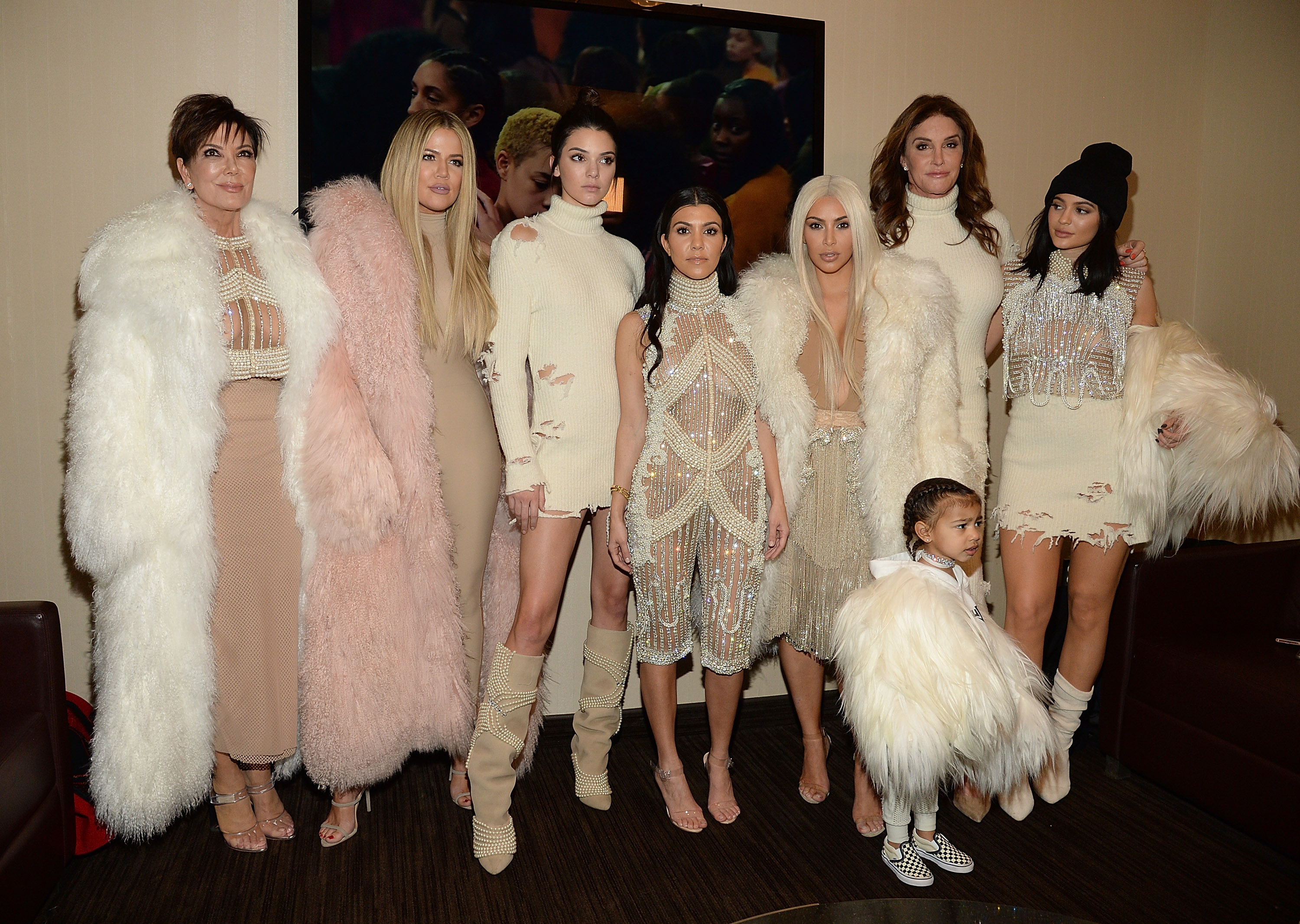 Access_Kardashian_07.jpg