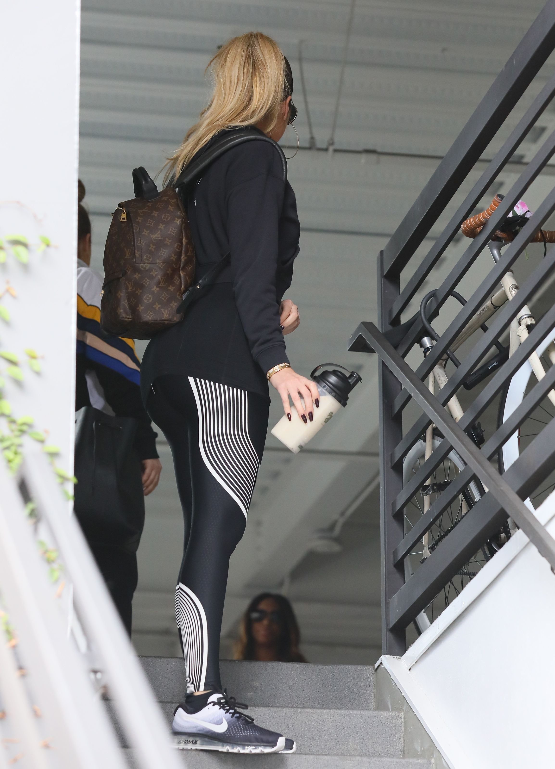 Access_Kardashian_08.jpg