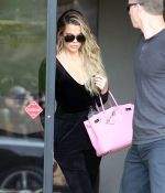 Access_Kardashian_01.jpg