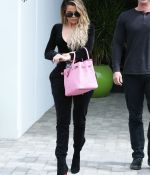Filename=Access_Kardashian_019.jpg
Filesize=579KiB
Dimensions=2067x3000
Date added=09.11.23 Access_Kardashian_019.jpg