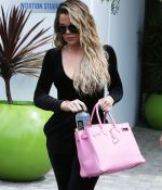 Filename=Access_Kardashian_022.jpg
Filesize=672KiB
Dimensions=2195x3000
Date added=09.11.23 Access_Kardashian_022.jpg