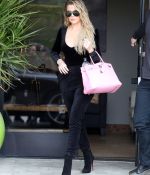 Access_Kardashian_06.jpg