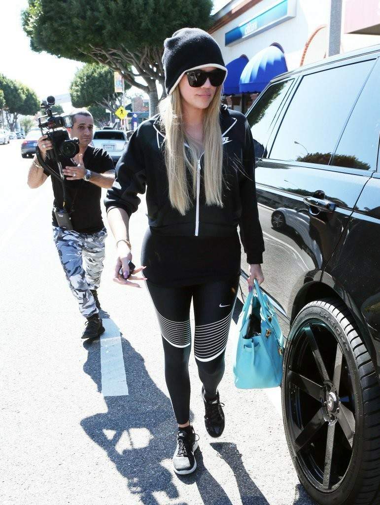 Access_Kardashian_05.jpg