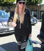 Access_Kardashian_03.jpg