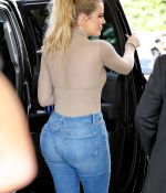 Access_Kardashian_08.jpg