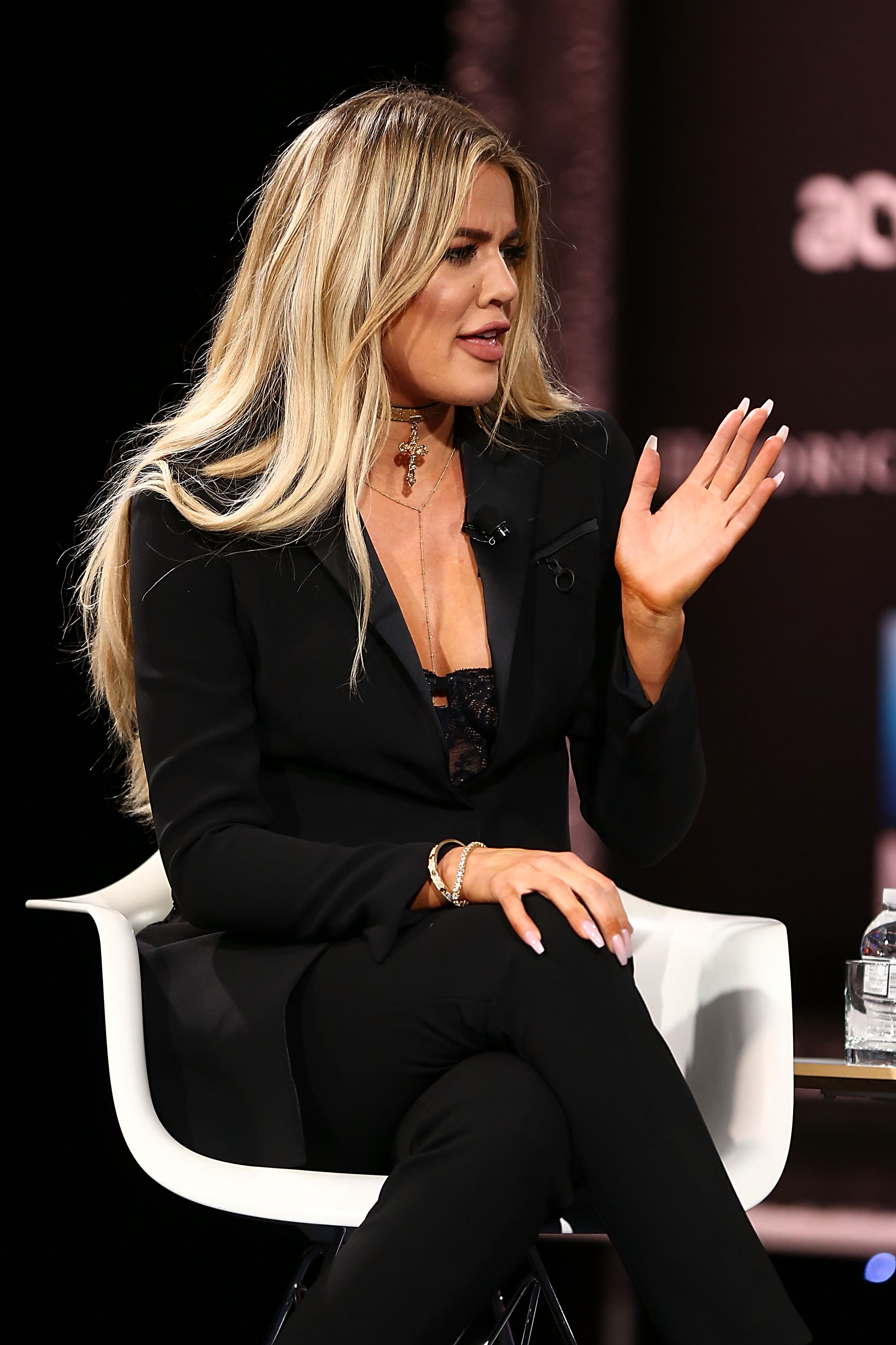 Access_Kardashian_02.jpg
