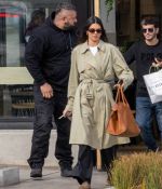 Access_Kardashian_06.jpg