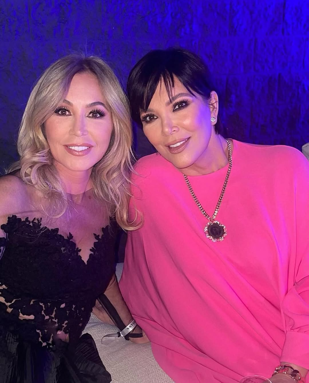 Access_Kardashian_14~4.jpg