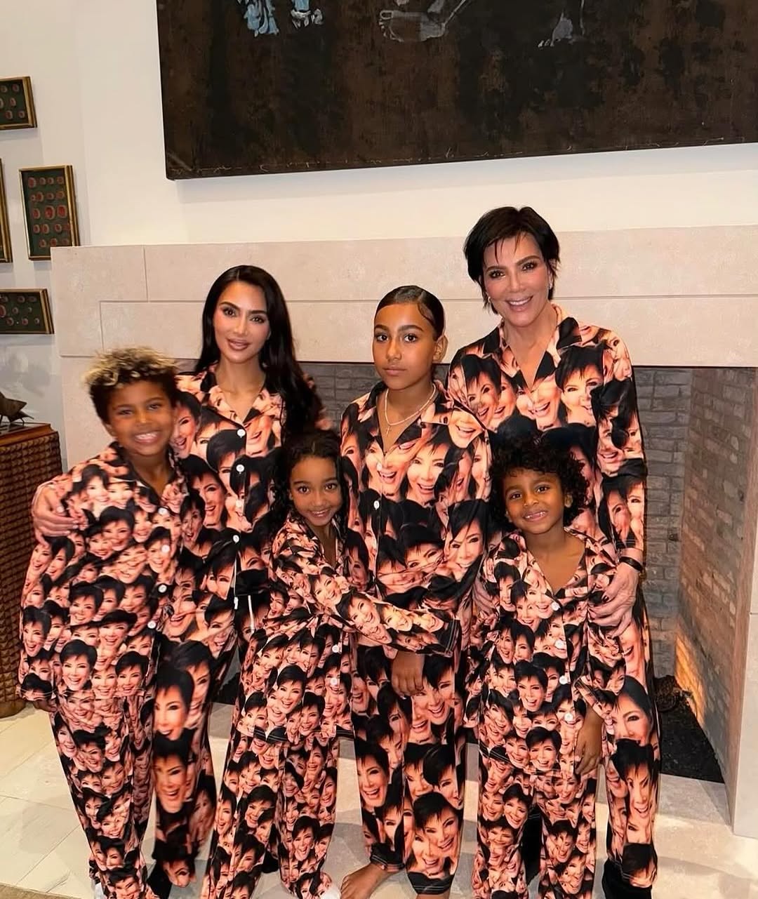 Access_Kardashian_14~5.jpg