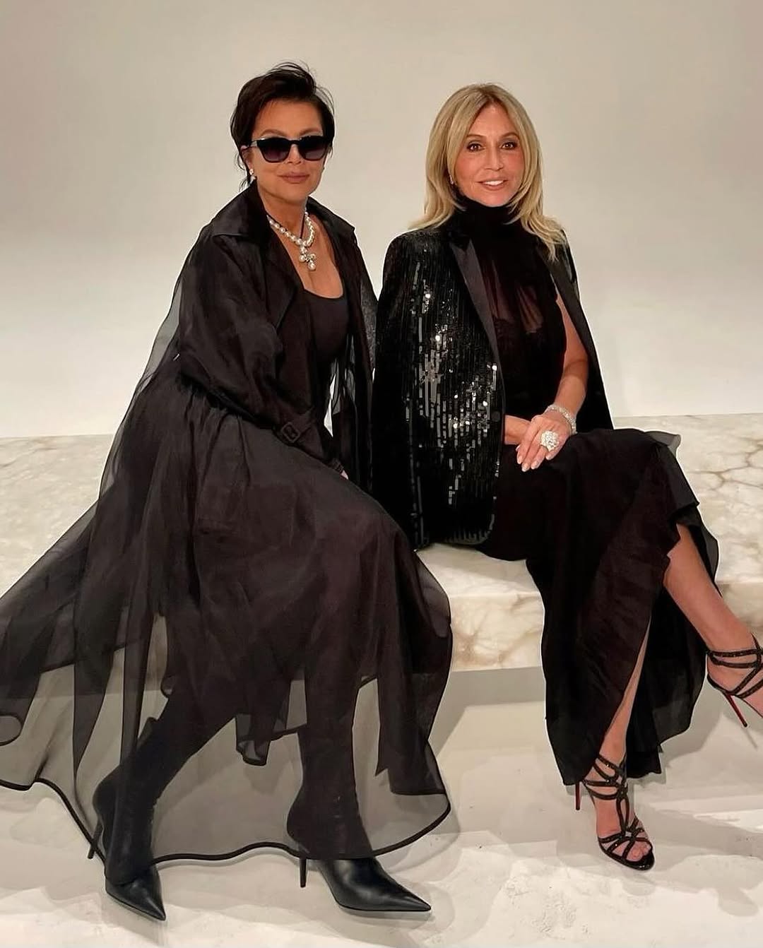 Access_Kardashian_18~0.jpg