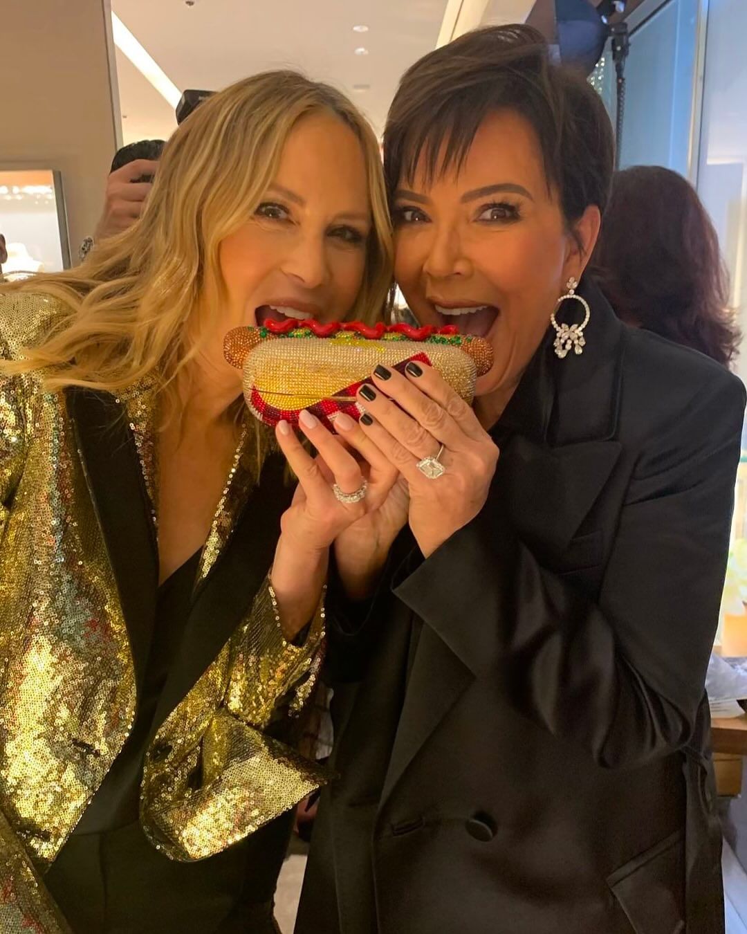 Access_Kardashian_4~2.jpg
