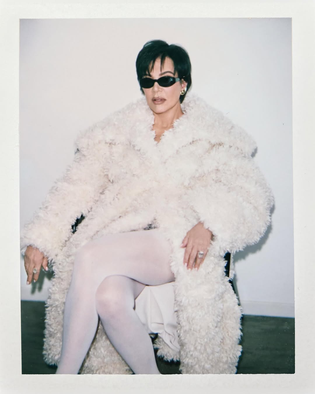Access_Kardashian_4~5.jpg