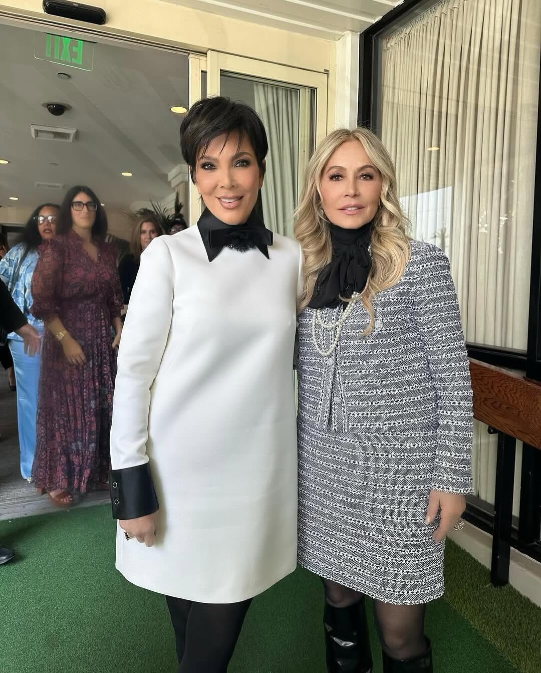 Access_Kardashian_8~6.jpg