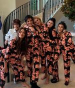 Access_Kardashian_5~8.jpg