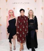 Access_Kardashian_7~7.jpg