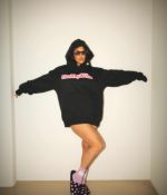 Access_Kardashian_3~0.jpg