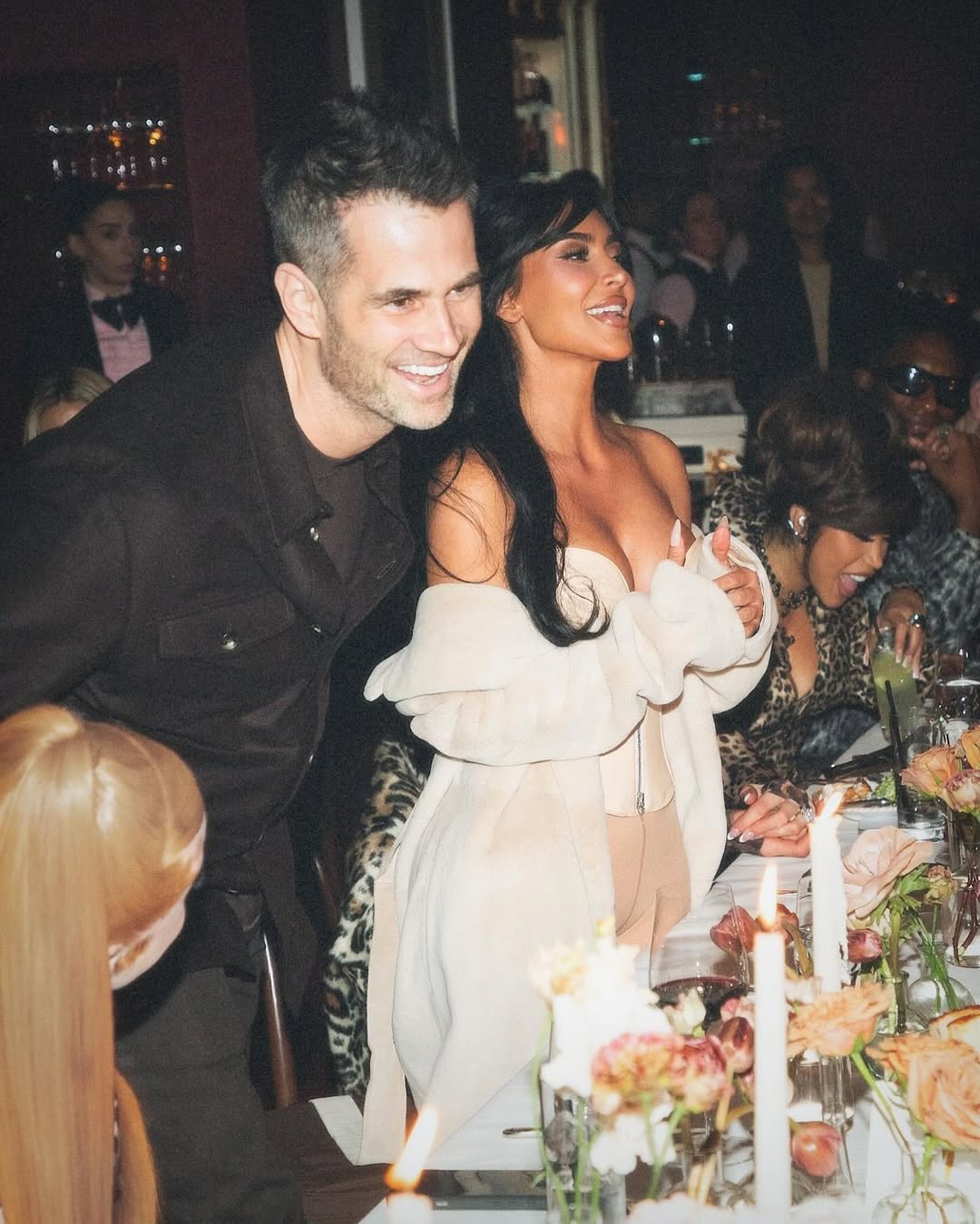Access_Kardashian_11~1.jpg