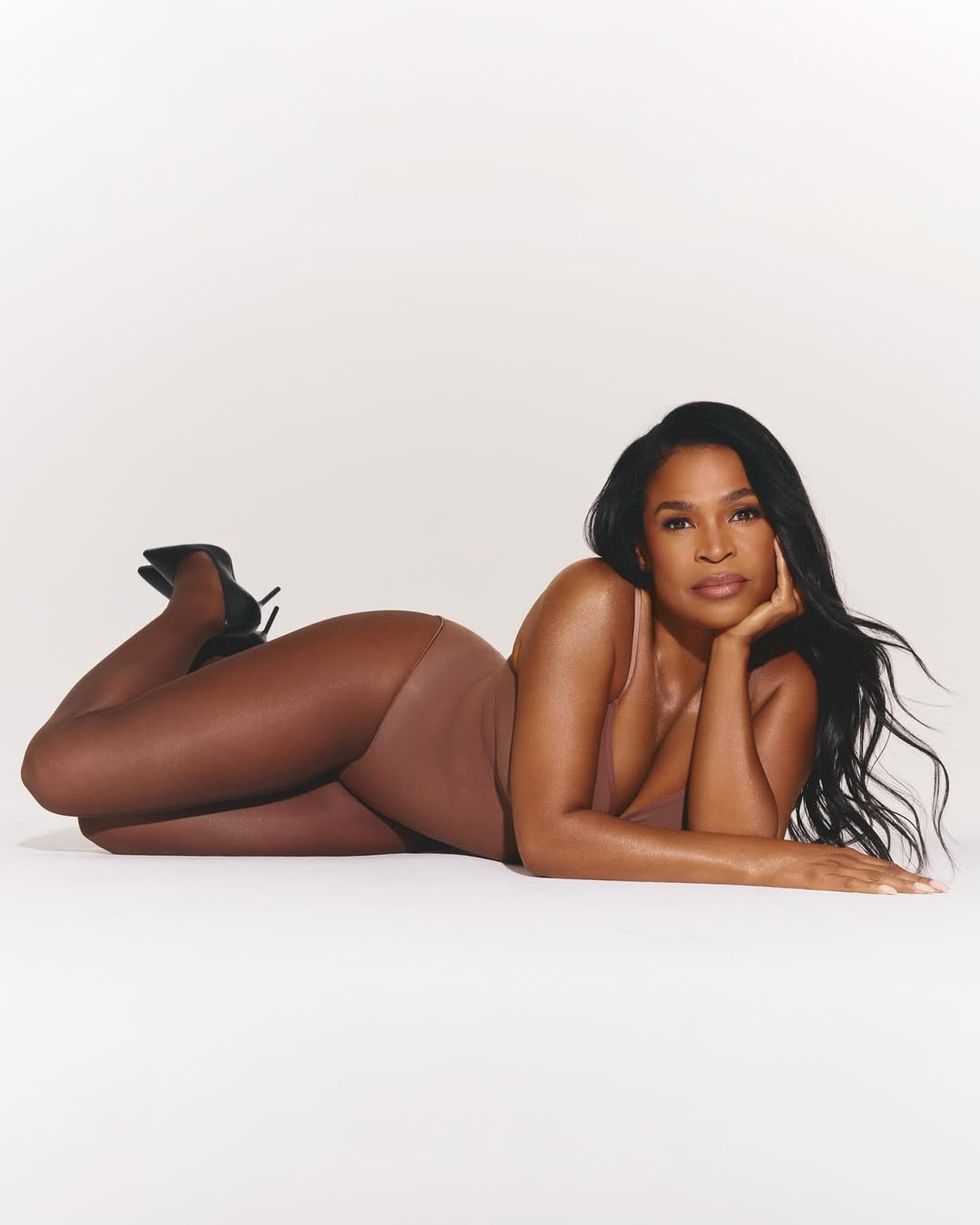 Access_Kardashian_14~1.jpg